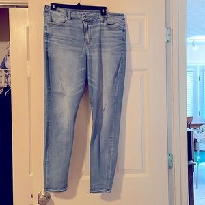 AE Jeans. Curvy high-rise Jegging